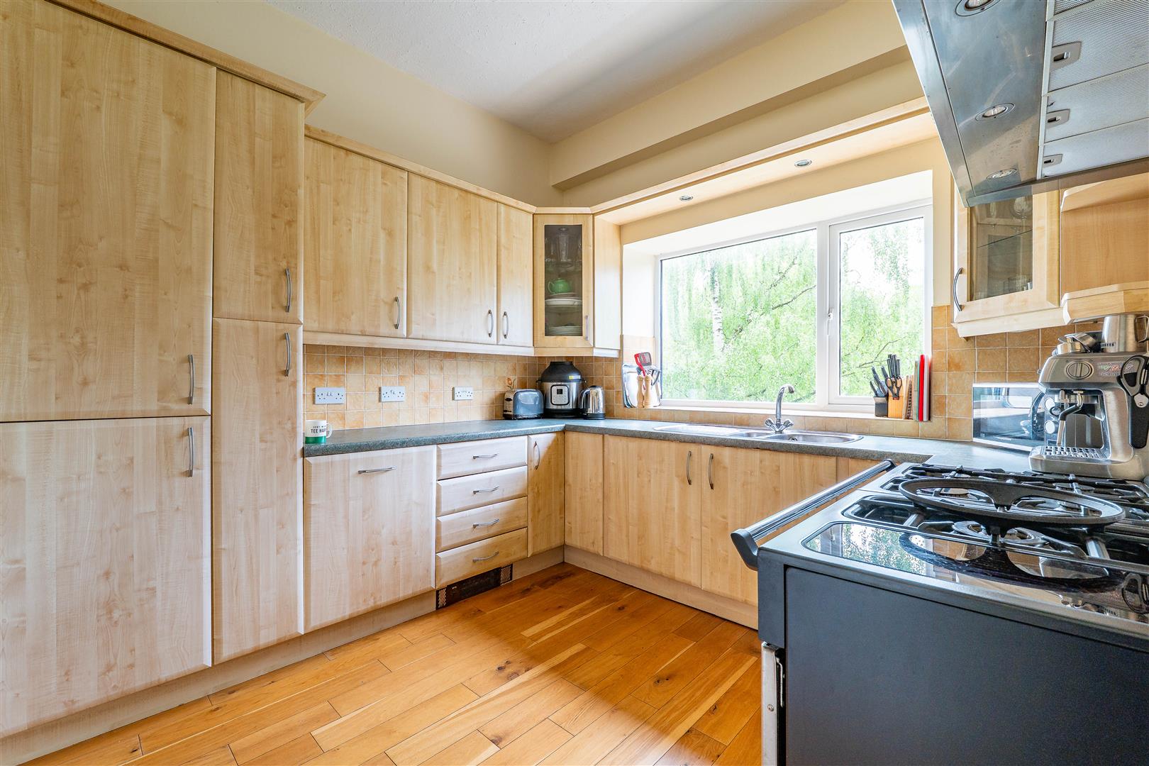 4 bed property in Lower Bank Road, Preston
